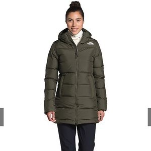 The North Face Women’s Gotham Parka - New Taupe Green
